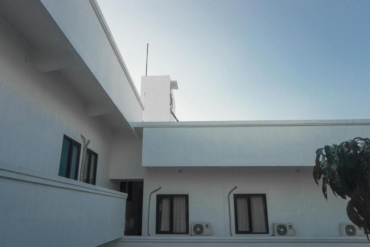 Al Ashri Inn By Urban Yogyakarta Bagian luar foto