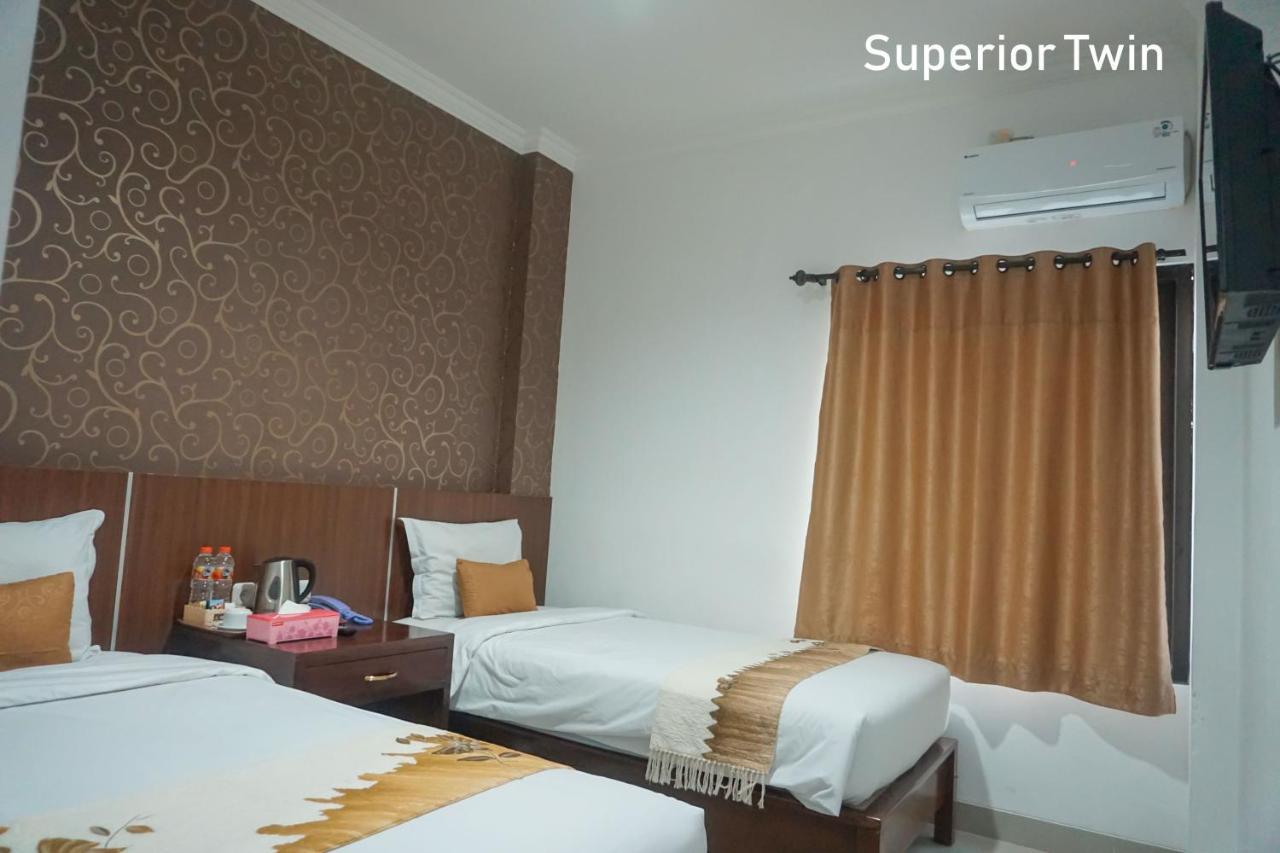Al Ashri Inn By Urban Yogyakarta Bagian luar foto